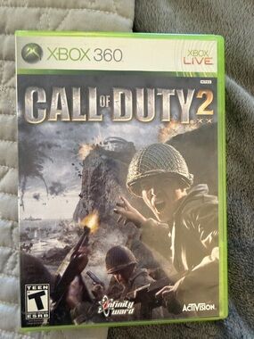 Call of Duty 2 for Xbox 360 - Green Case